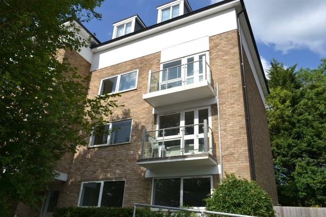 Flat to rent in Brook Court, Watling Street, Radlett, Hertfordshire