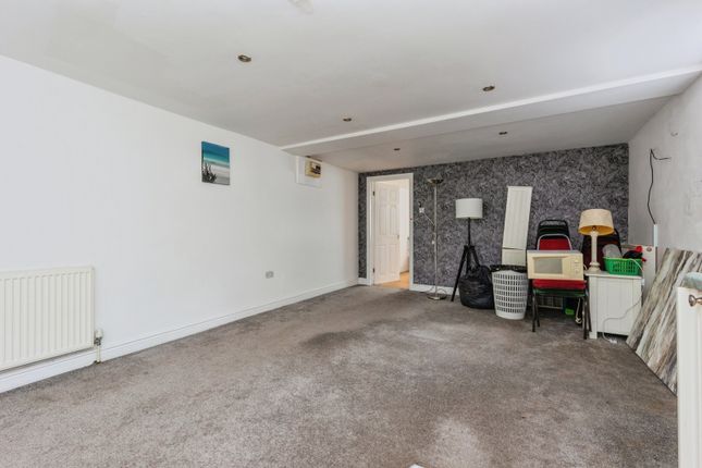 Flat 1, 13, Queens Road, Greater Manchester photo 2