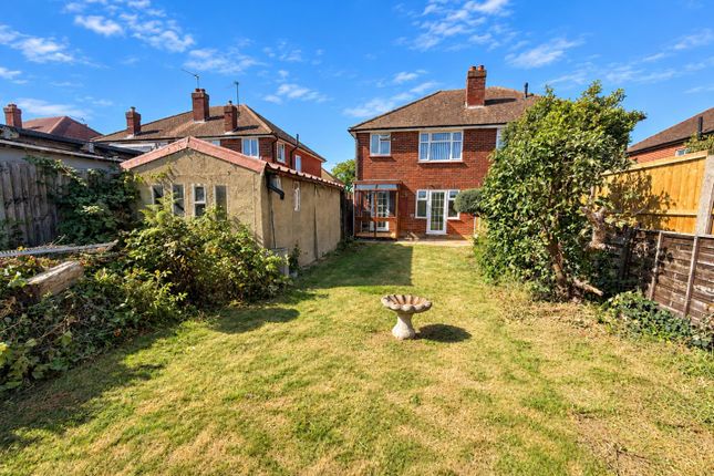 23, Lodge Way, Ashford photo 3
