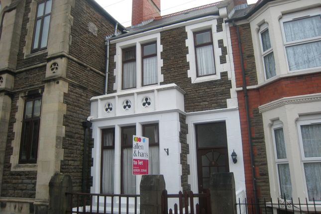 2-bed house on 1, Unknown, £1,300/mo