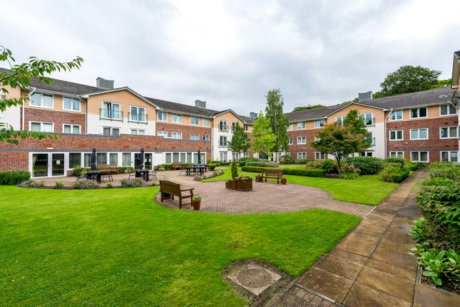 Flat for sale in Heyeswood, Haydock, Haydock