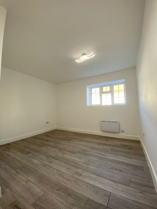 1 Turret House, The Avenue, Amersham photo 5