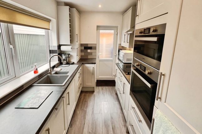 20, Dalebrook Road, Staffordshire photo 3