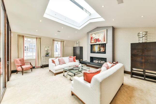 Thumbnail Terraced house for sale in Clabon Mews, Belgravia