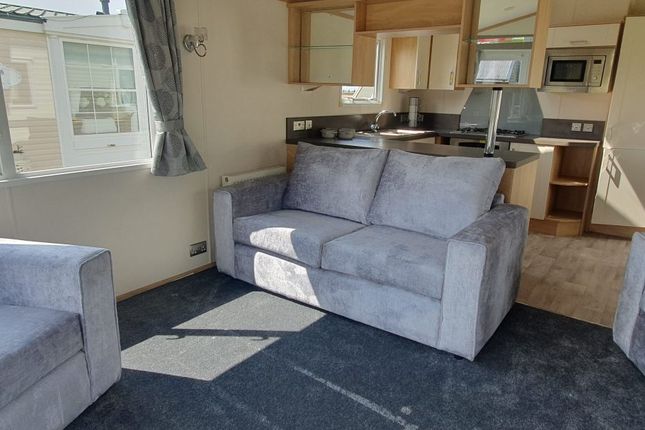 Orchard Views Holiday Park, Burmarsh Road, Romney Marsh photo 2