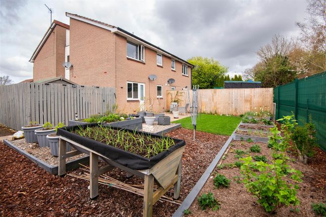 31, Oak Croft, Chorley photo 4