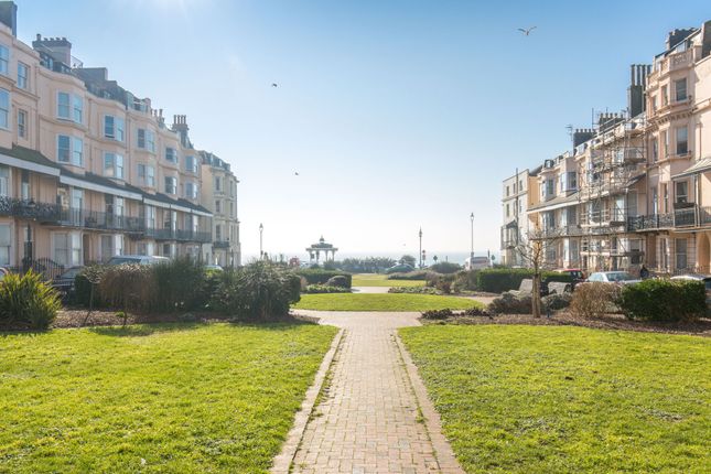 Lower Ground Floor, 15, Bedford Square, Brighton photo 2
