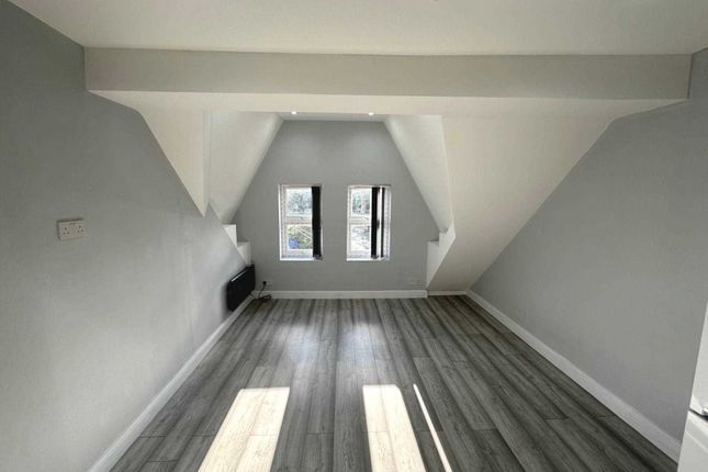Basement, Tilehurst Road, Reading photo 3