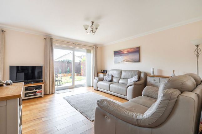 8 Teulon Close, Great Yarmouth photo 4