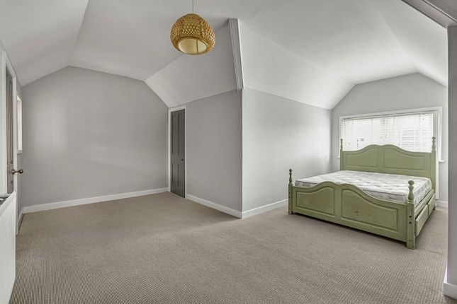85, Barcombe Avenue, London photo 5