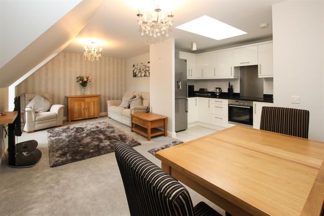 Flat for sale in Ongar Road, Brentwood