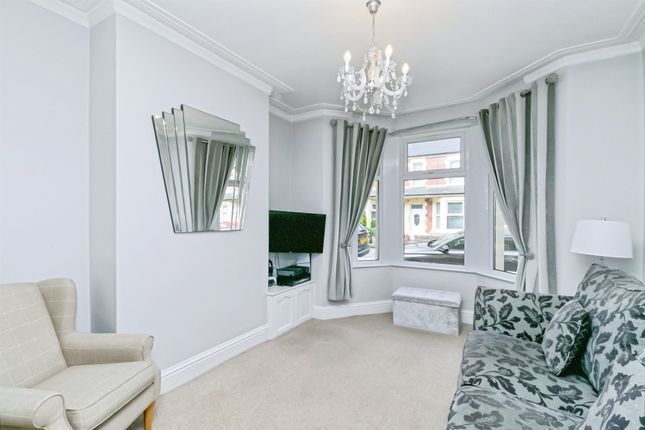 26, Bendrick Road, Barry photo 4