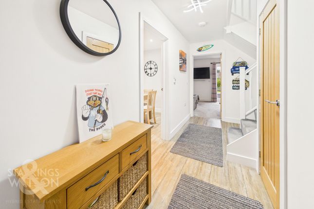 6 Observer Close, Norwich photo 4