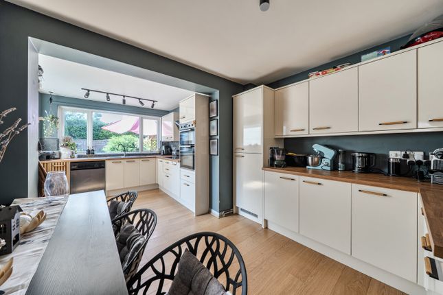 13, Corinthian Road, Eastleigh photo 2