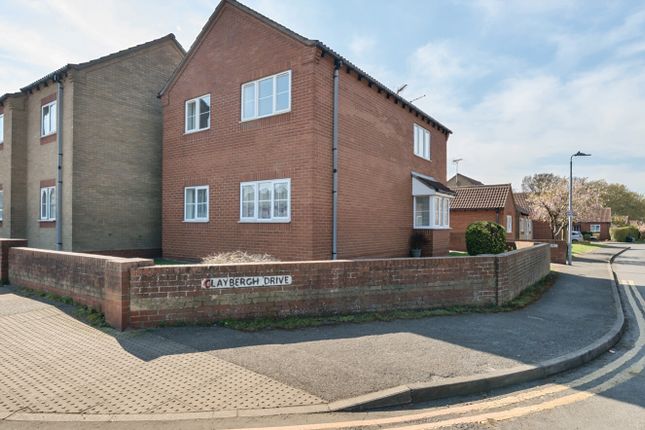 13, Bishops Court, Sleaford photo 4