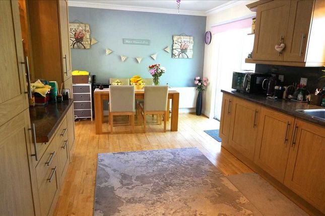 16, Campbell Road, LLANDYBIE, Ammanford photo 5