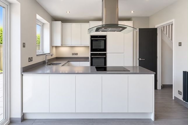 9 Kendall Road, Bedford photo 3