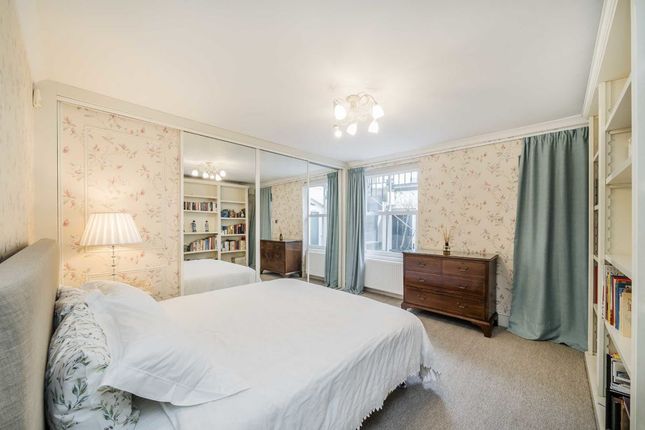 Terraced house for sale in Westmoreland Terrace, London
