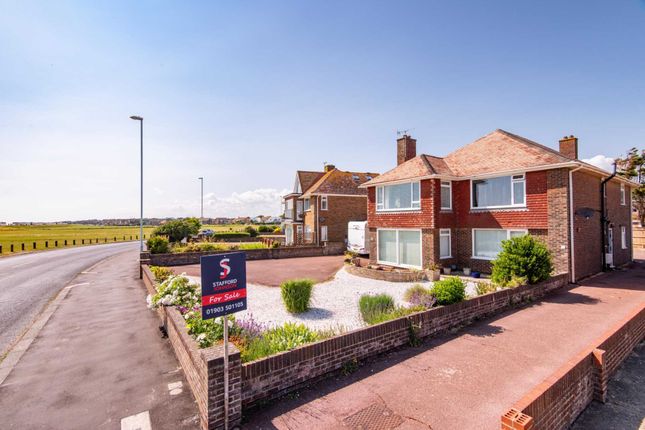 Flat for sale in Marine Crescent, Goring-By-Sea