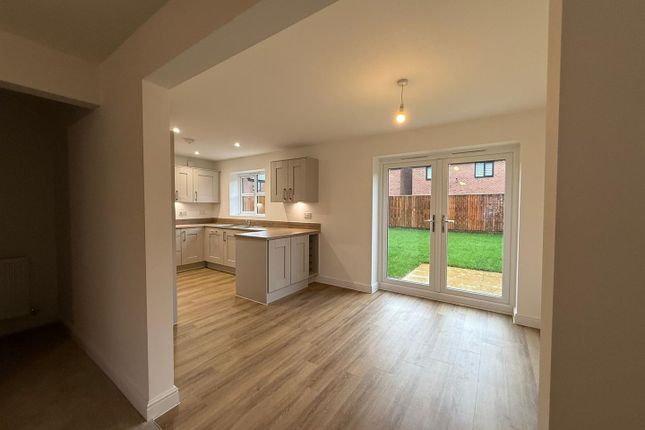 20, Matilda Close, Bolton photo 3