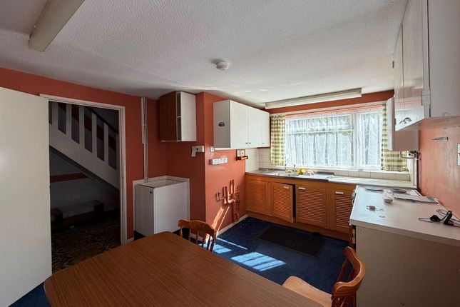 1 Reservoir Cottages,, Love Lane, Abbots Langley photo 2