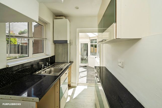 17, Bramble Avenue, Birkenhead photo 4