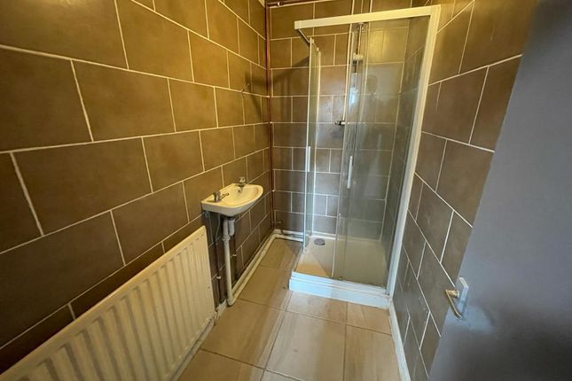 Room 2, 52, Holbrook Lane, Coventry photo 4