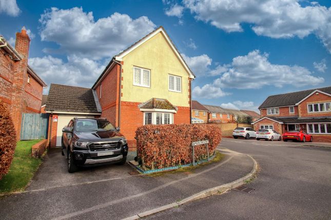 Detached house for sale in Strawberry Mead, Fair Oak, Eastleigh