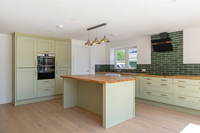 172, Everton Road, Lymington photo 4