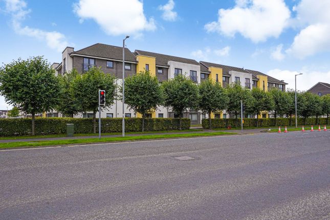 Thumbnail Flat for sale in Kenley Road, Renfrew