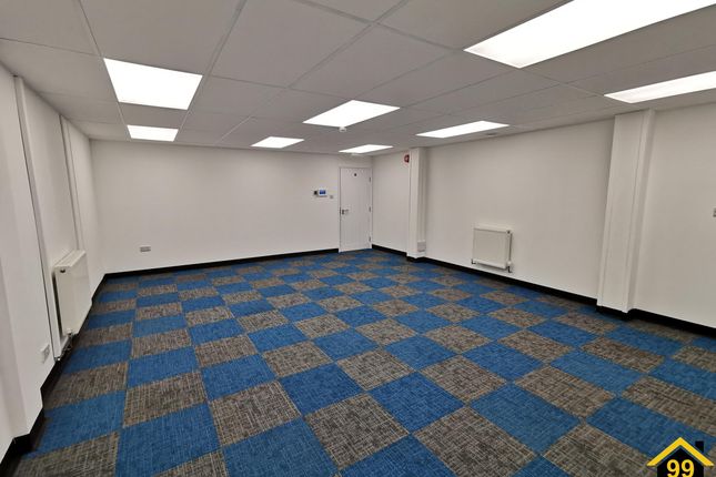 Office to let in Horseshoe Park, Reading, Berkshire