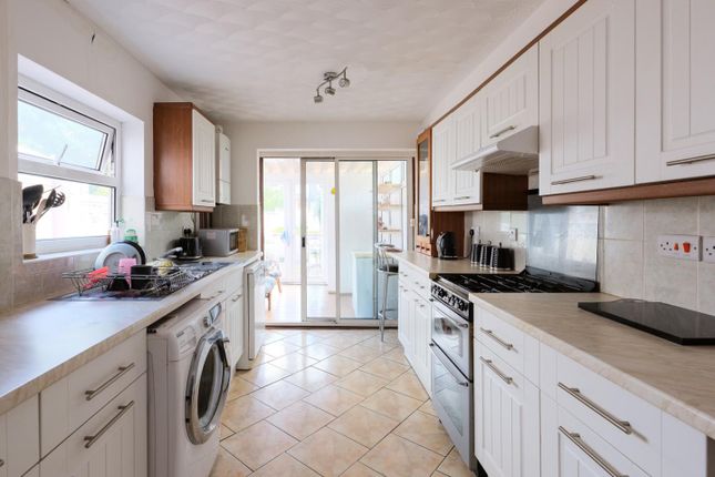 195, Luckwell Road, Bristol photo 4