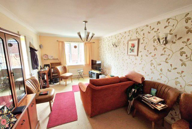 4, Salterton Court, Exmouth photo 3