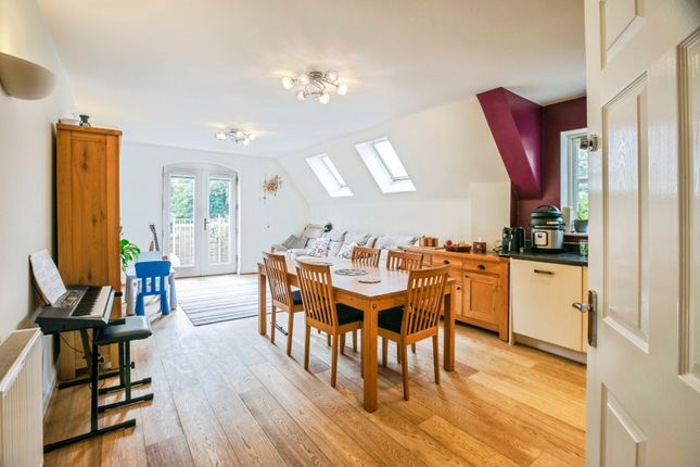 Flat 11, Malvern House, 2, Foxley Road, Kenley photo 3