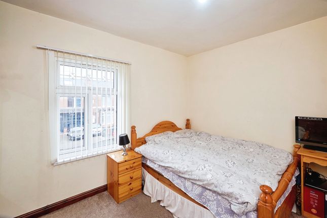 Town house for sale in Rogers Road, Birmingham