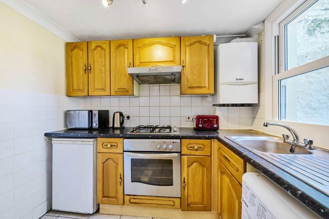 GFF, 5, Tremadoc Road, London photo 4