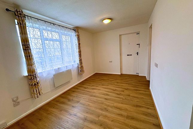 8 Polden Close, Shepshed, Loughborough photo 4
