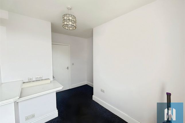 149, Wellington Street, Huddersfield photo 5