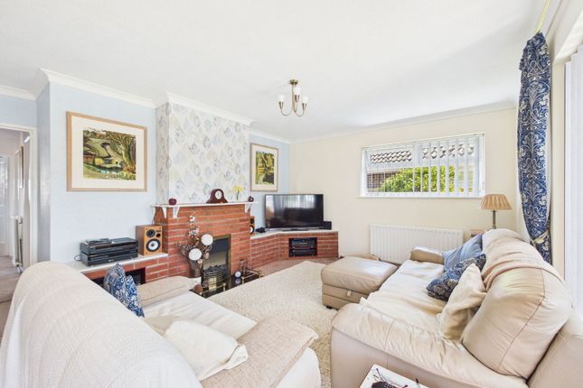 65, Adur Avenue, Worthing photo 2