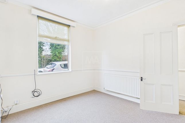 5 Goulden Street, Warrington photo 4
