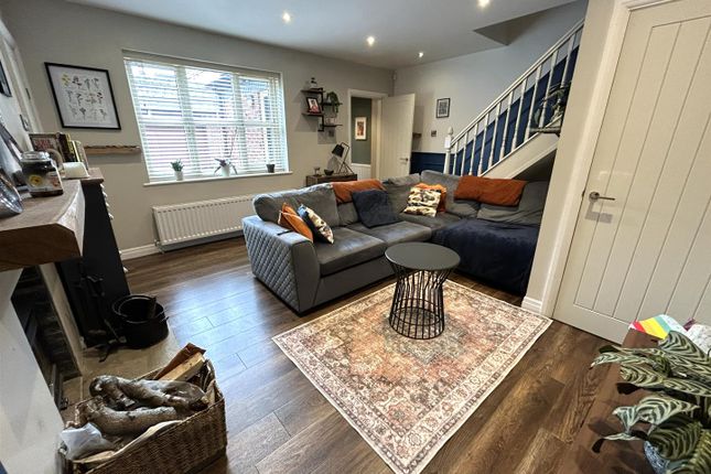 16, Drake Head Lane, Doncaster photo 4