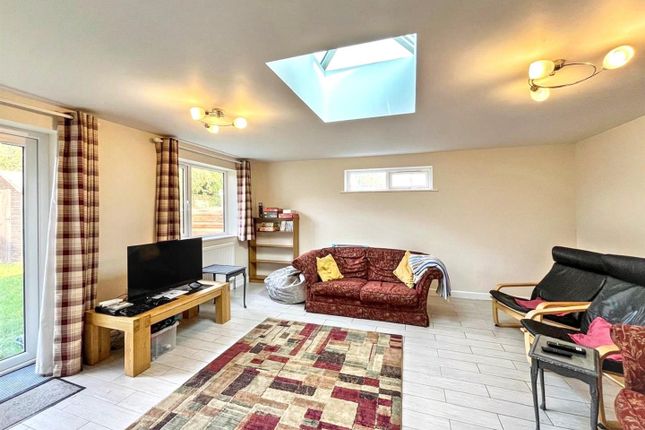 Salter Avenue, Norwich photo 4
