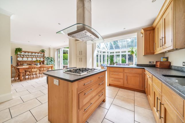 Somerville,, Sandy Lane, Cobham photo 3