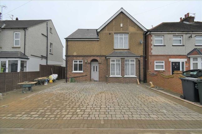 Thumbnail Property to rent in Wayville Road, Dartford