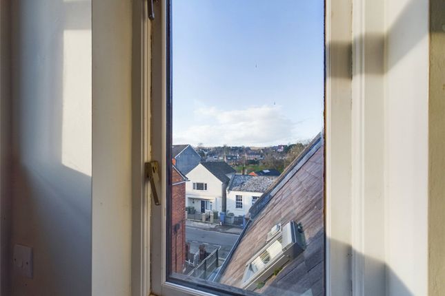 Flat for sale in Lansdown, Stroud, Gloucestershire