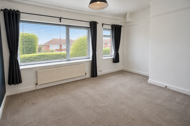 Springfield Road, Droylsden photo 4