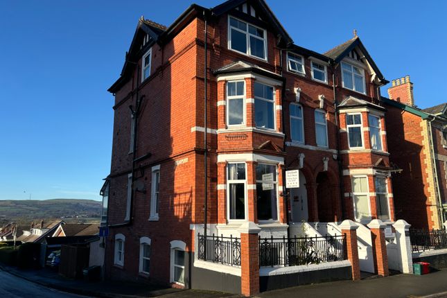 Thumbnail Hotel/guest house for sale in High Street, Llandrindod Wells
