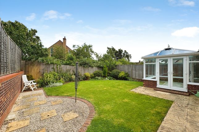 52, Baker Drive, Nettleham photo 2