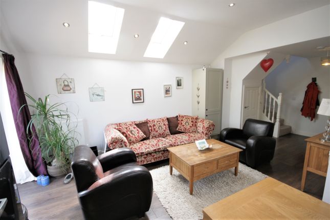 18a, Main Road, Shavington photo 3