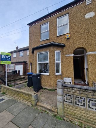 Thumbnail Semi-detached house to rent in Holly Road, Enfield